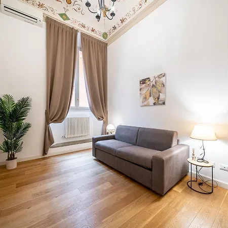 Apartamento 3 Minutes From Piazza Maggiore Historical Flat Bolonia